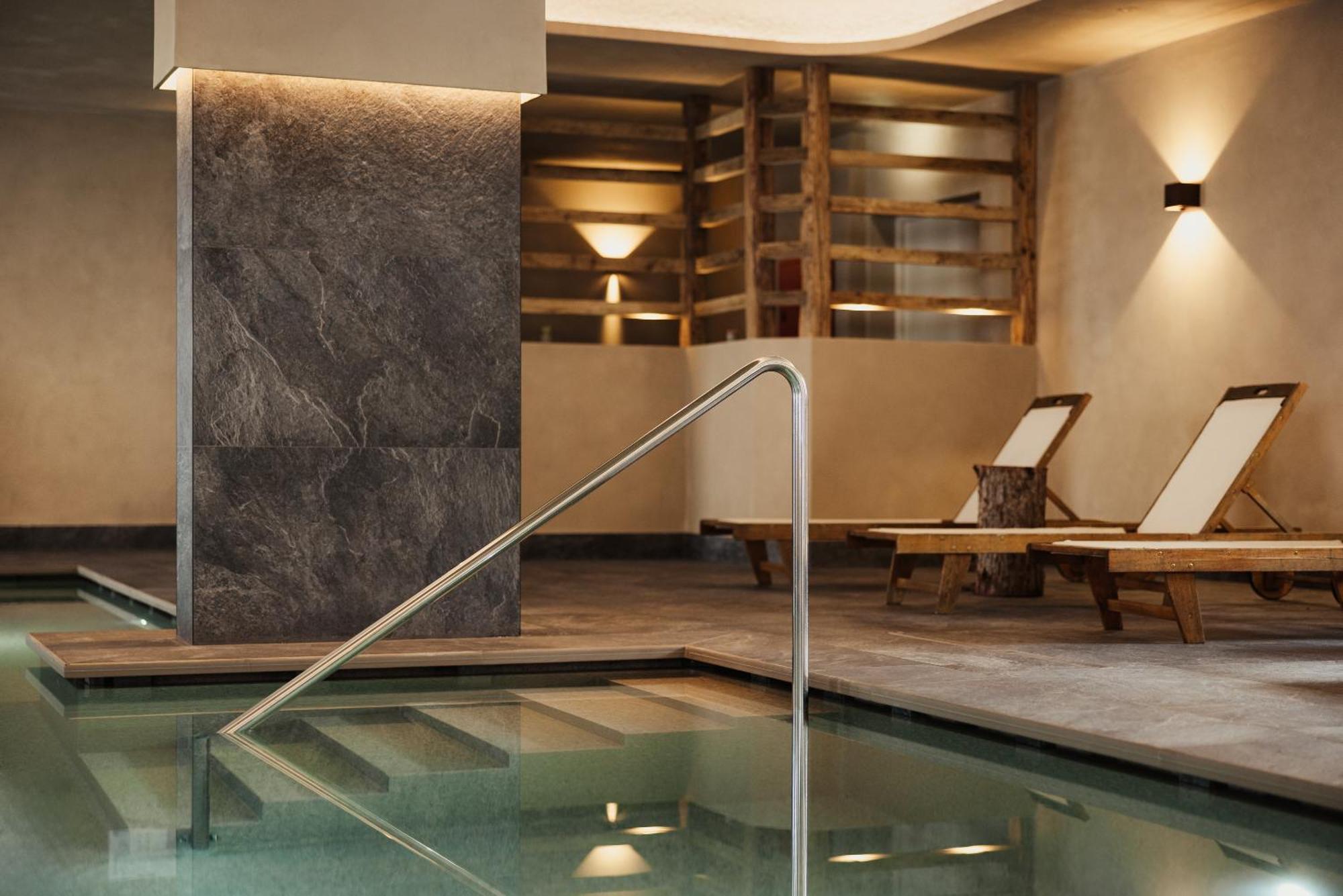 Monte Cherz Hotel